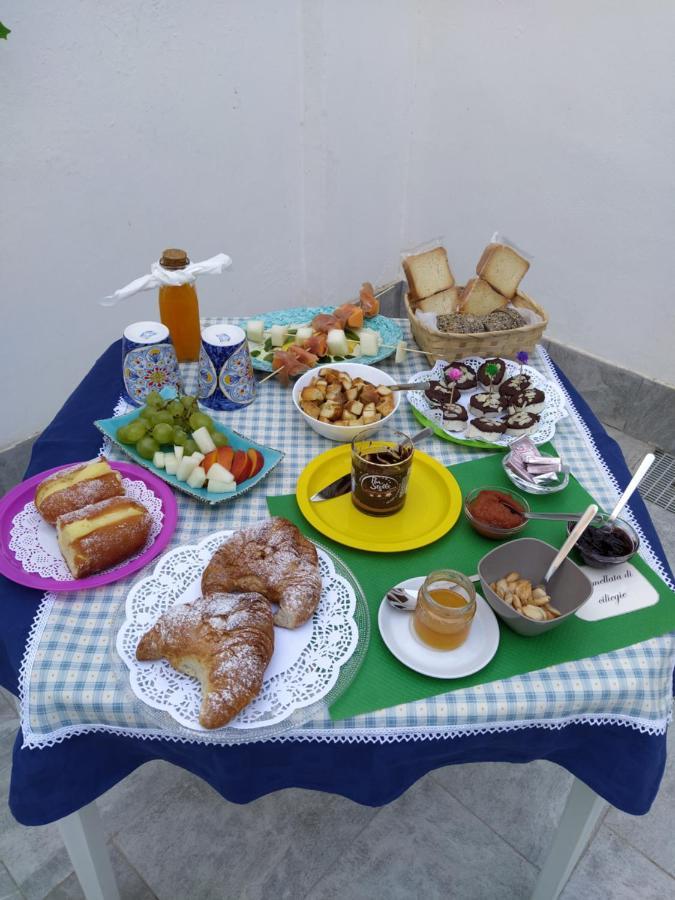 Bed and Breakfast Casa Lele Ното Экстерьер фото