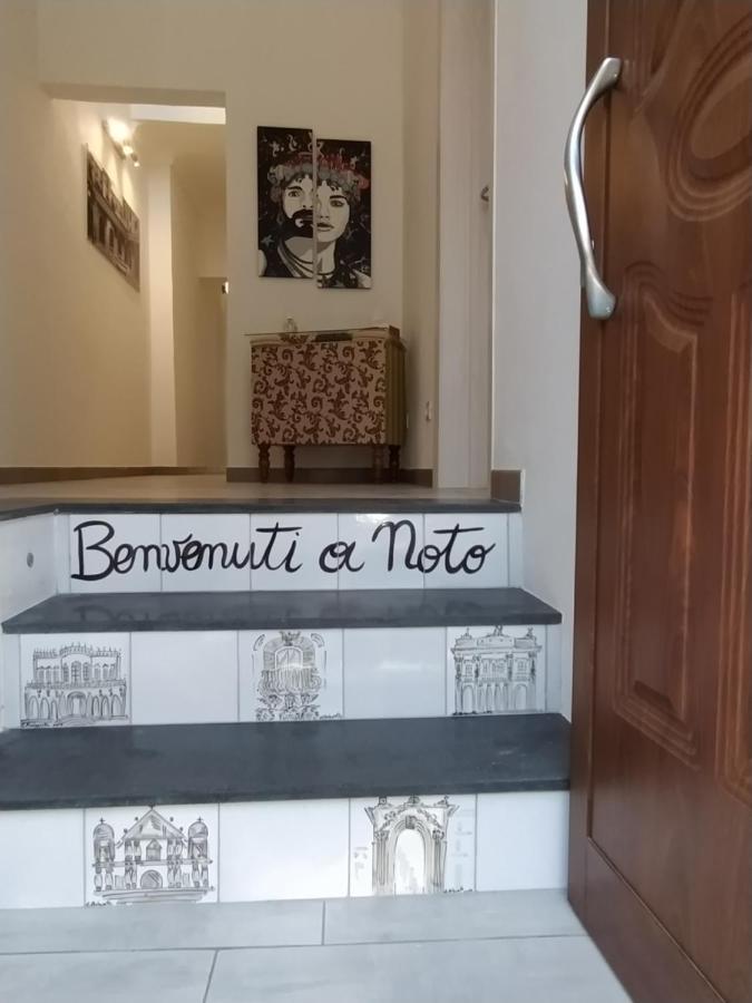 Bed and Breakfast Casa Lele Ното Экстерьер фото